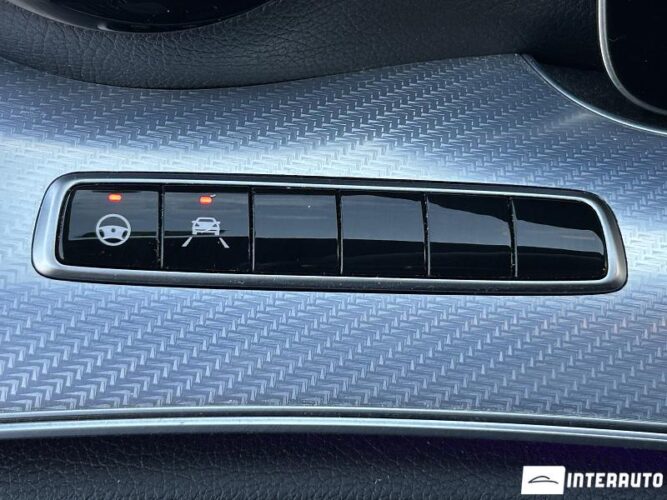 Mercedes E 200 42 interauto-car