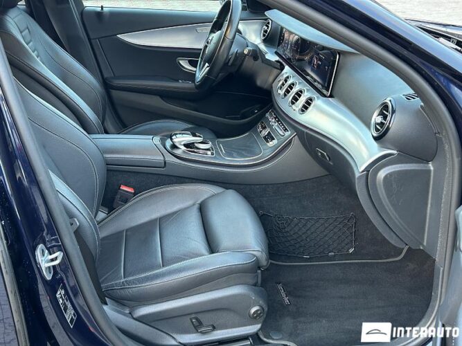 Mercedes E 200 48 interauto-car
