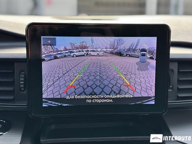 Ford Explorer 44 interauto-car