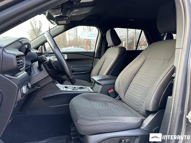 Ford Explorer 38 interauto-car