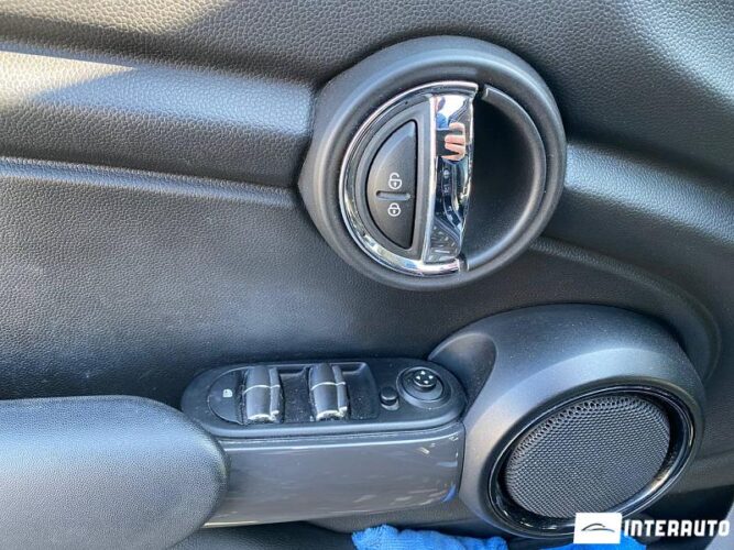 Mini Cooper D 34 interauto-car