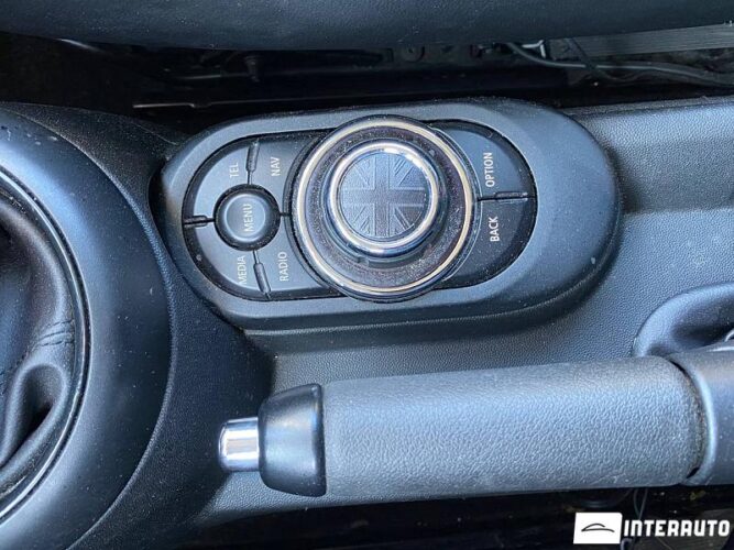 Mini Cooper D 42 interauto-car