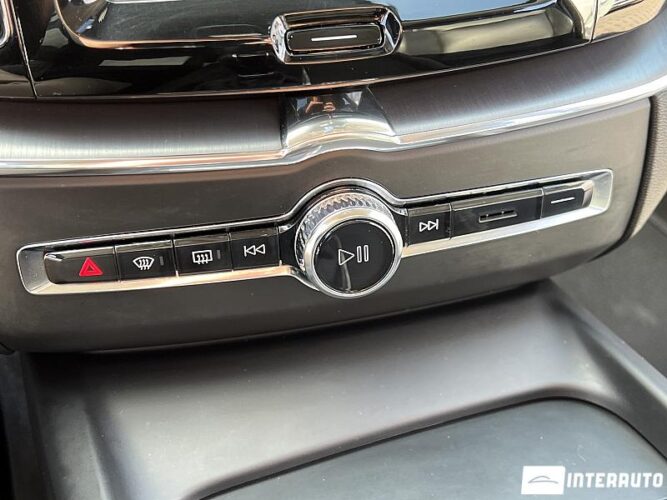 Volvo XC 60 40 interauto-car