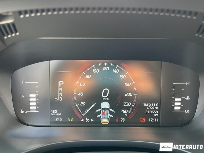 Volvo XC 60 38 interauto-car