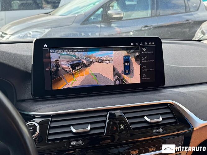 BMW 530e 44 interauto-car