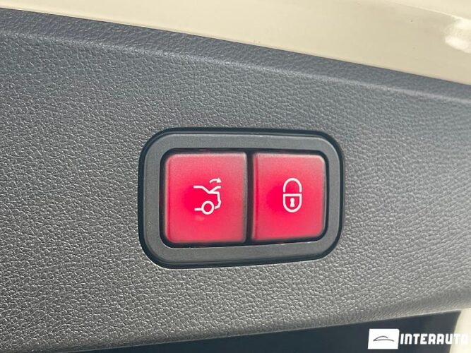 Mercedes E 250 53 interauto-car