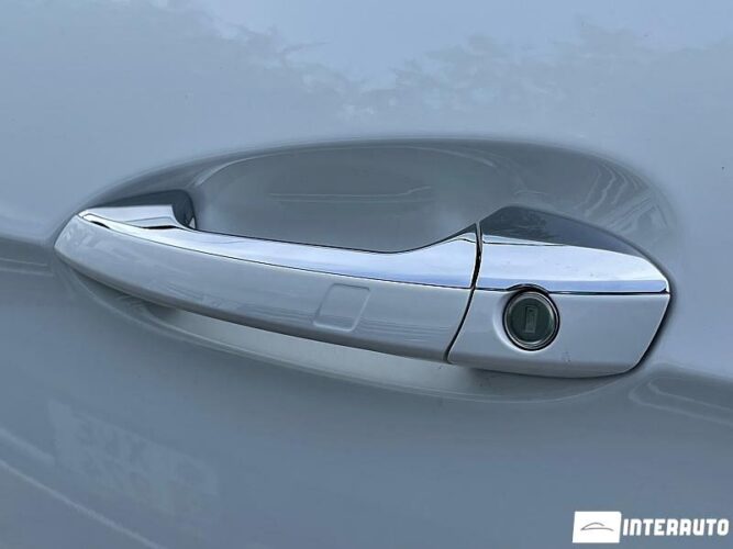 Mercedes E 250 54 interauto-car