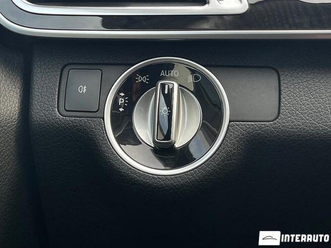 Mercedes E 250 48 interauto-car