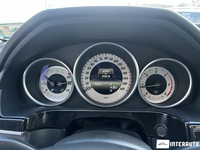 Mercedes E 250 42 interauto-car