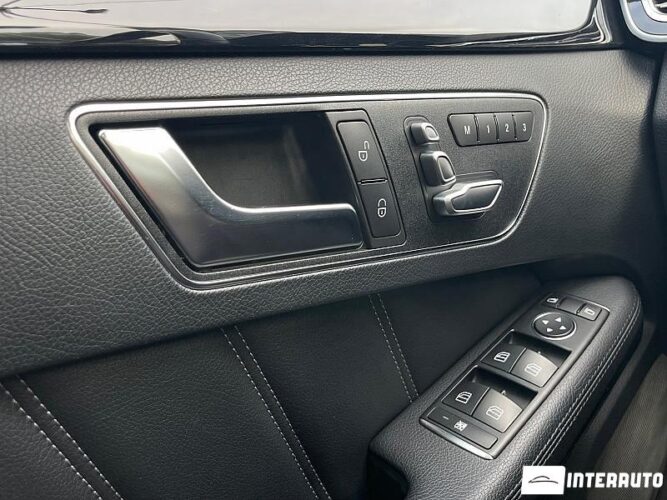 Mercedes E 250 50 interauto-car