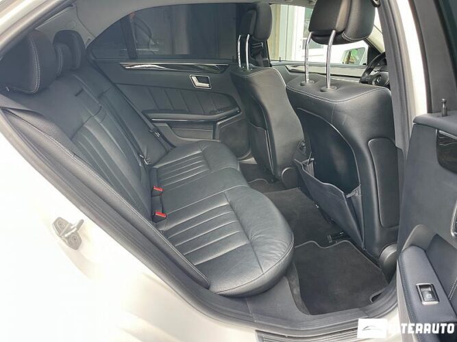 Mercedes E 250 51 interauto-car