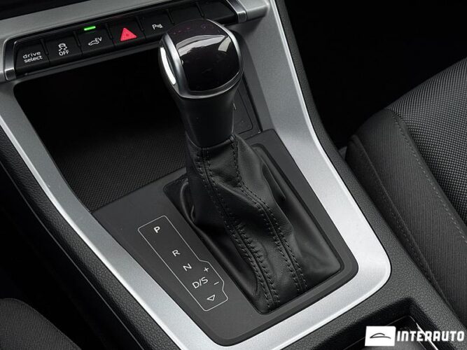 Audi Q3 47 interauto-car