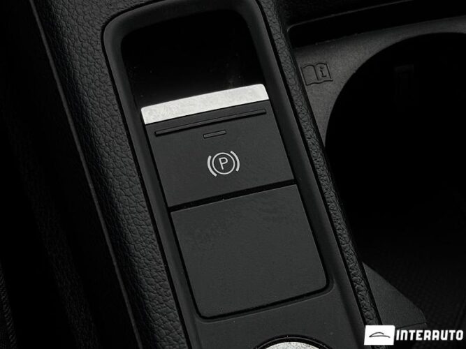 Audi Q3 48 interauto-car