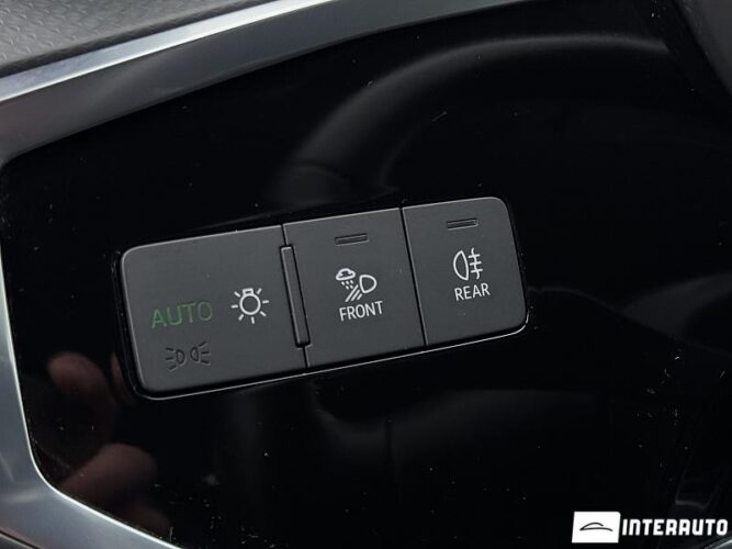 Audi Q3 55 interauto-car