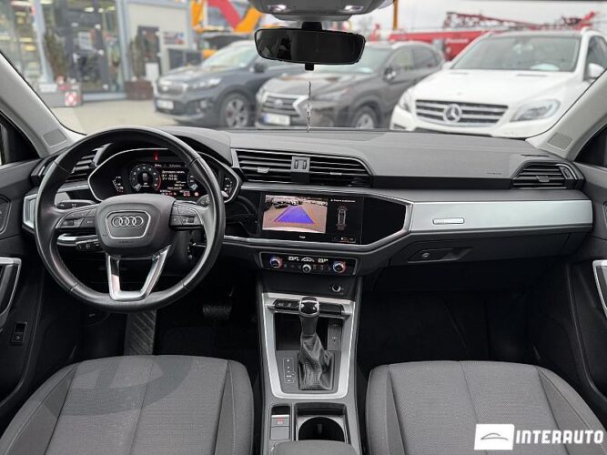 Audi Q3 40 interauto-car