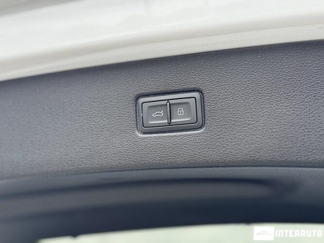 Audi Q7 57 interauto-car