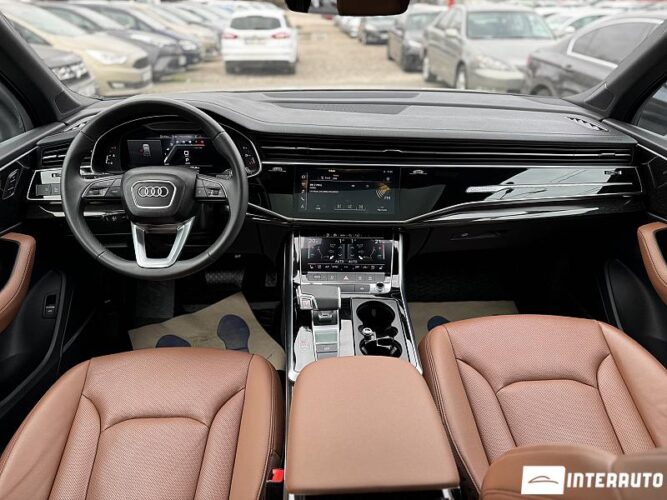 Audi Q7 51 interauto-car