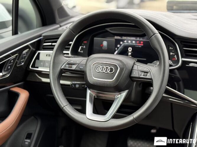 Audi Q7 46 interauto-car