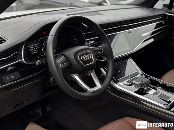 Audi Q7 45 interauto-car