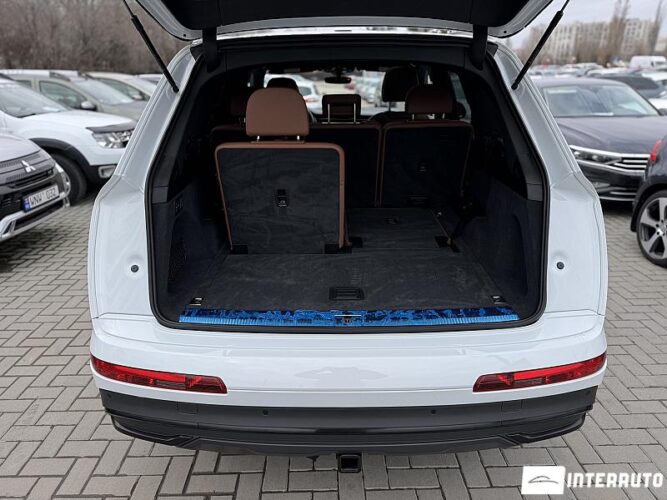 Audi Q7 56 interauto-car