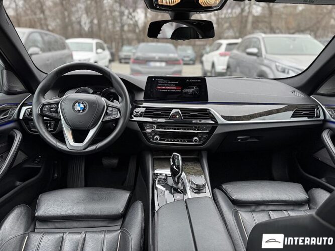 BMW 530e 42 interauto-car