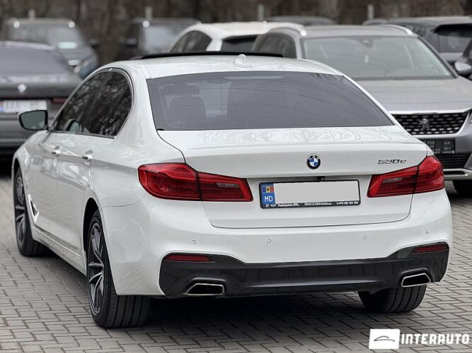BMW 530e 35 interauto-car
