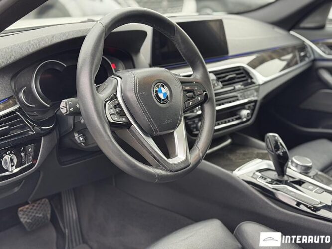 BMW 530e 41 interauto-car