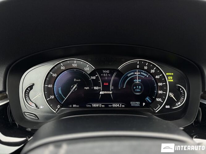 BMW 530e 45 interauto-car