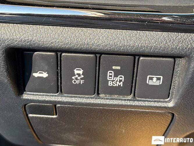 Toyota Avalon 51 interauto-car