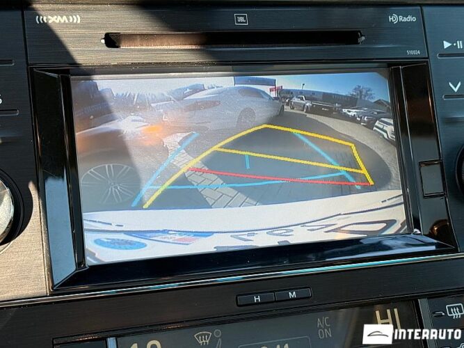 Toyota Avalon 44 interauto-car