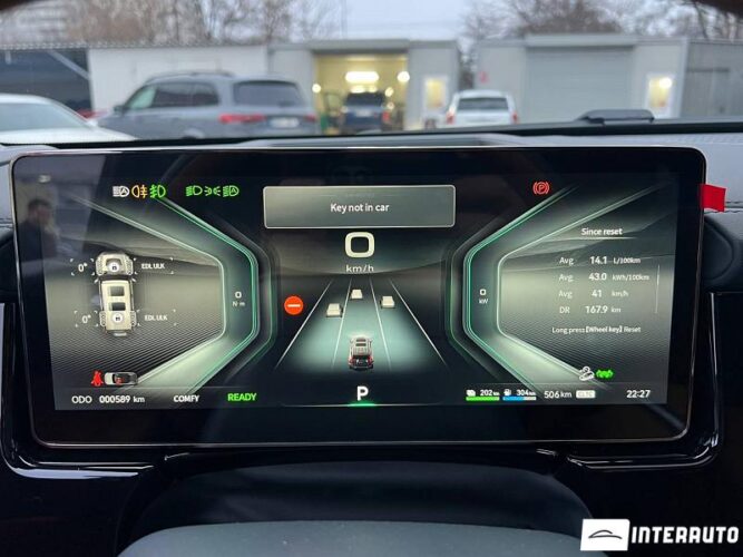 Dongfeng M-Hero 917 49 interauto-car