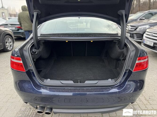 Jaguar XE 34 interauto-car