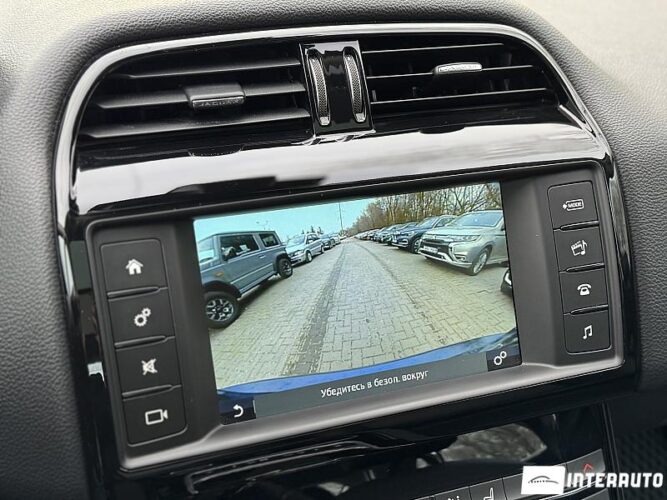 Jaguar XE 41 interauto-car