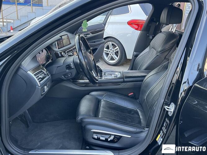 BMW 740e 44 interauto-car