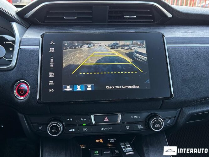 Honda Clarity 42 interauto-car