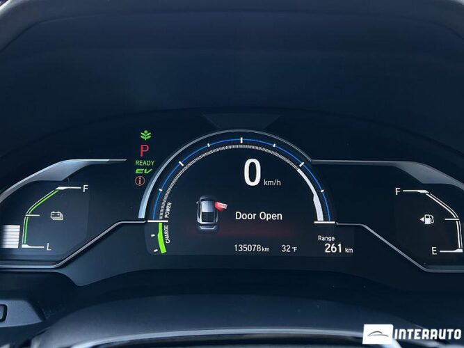 Honda Clarity 41 interauto-car