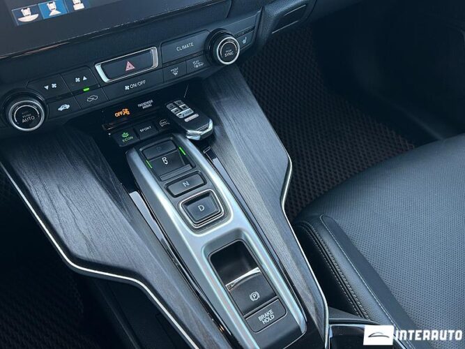 Honda Clarity 43 interauto-car