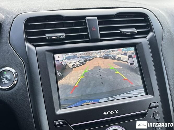 Ford Fusion 51 interauto-car