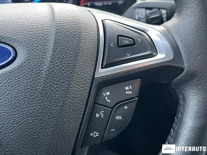 Ford Fusion 46 interauto-car