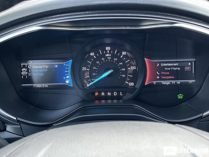 Ford Fusion 49 interauto-car