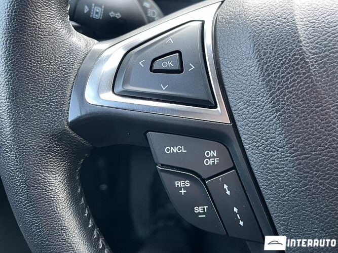 Ford Fusion 45 interauto-car