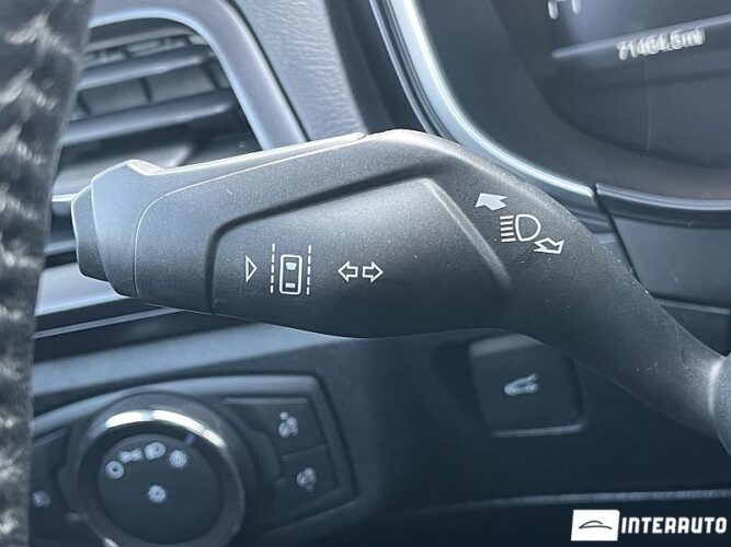 Ford Fusion 47 interauto-car