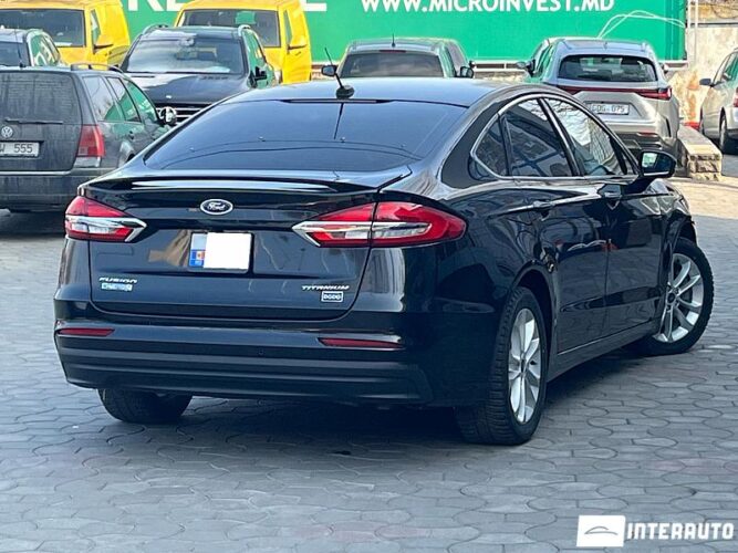 Ford Fusion 37 interauto-car