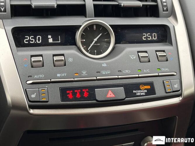 Lexus NX 200T 41 interauto-car