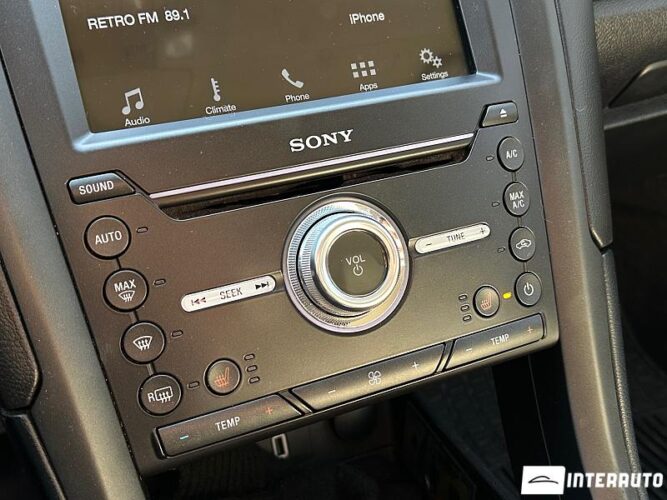 Ford Fusion 43 interauto-car