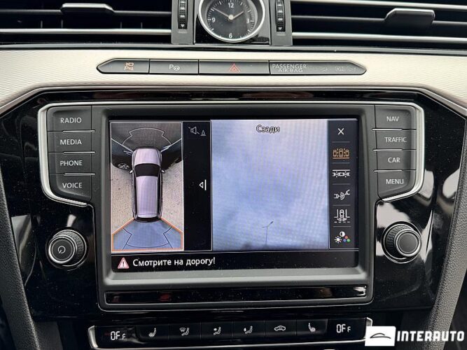 Volkswagen Passat GTE 42 interauto-car