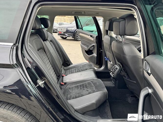 Volkswagen Passat GTE 47 interauto-car