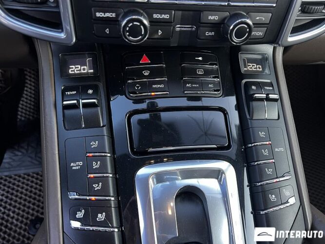Porsche Cayenne 47 porsche Cayenne 2010