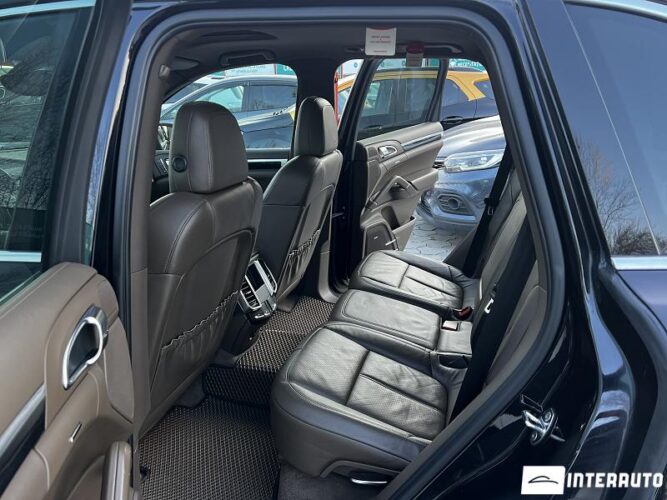 Porsche Cayenne 42 porsche Cayenne 2010