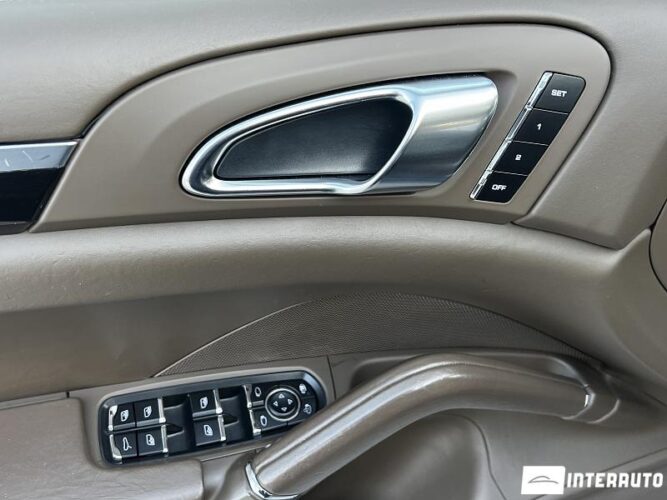Porsche Cayenne 49 porsche Cayenne 2010